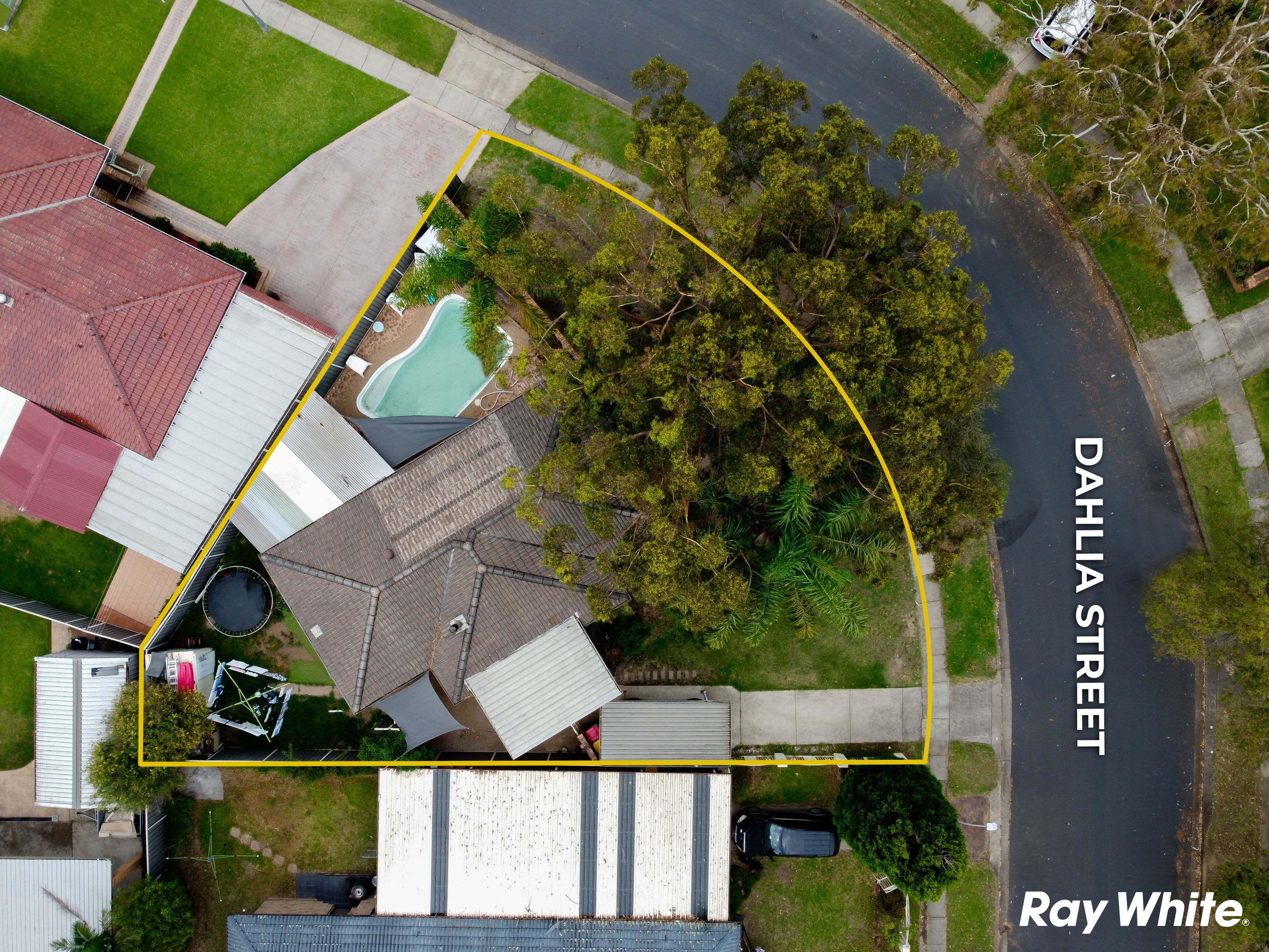 33 Hassan Street, Lake Heights, Quakers Hill - Thumbnail 2