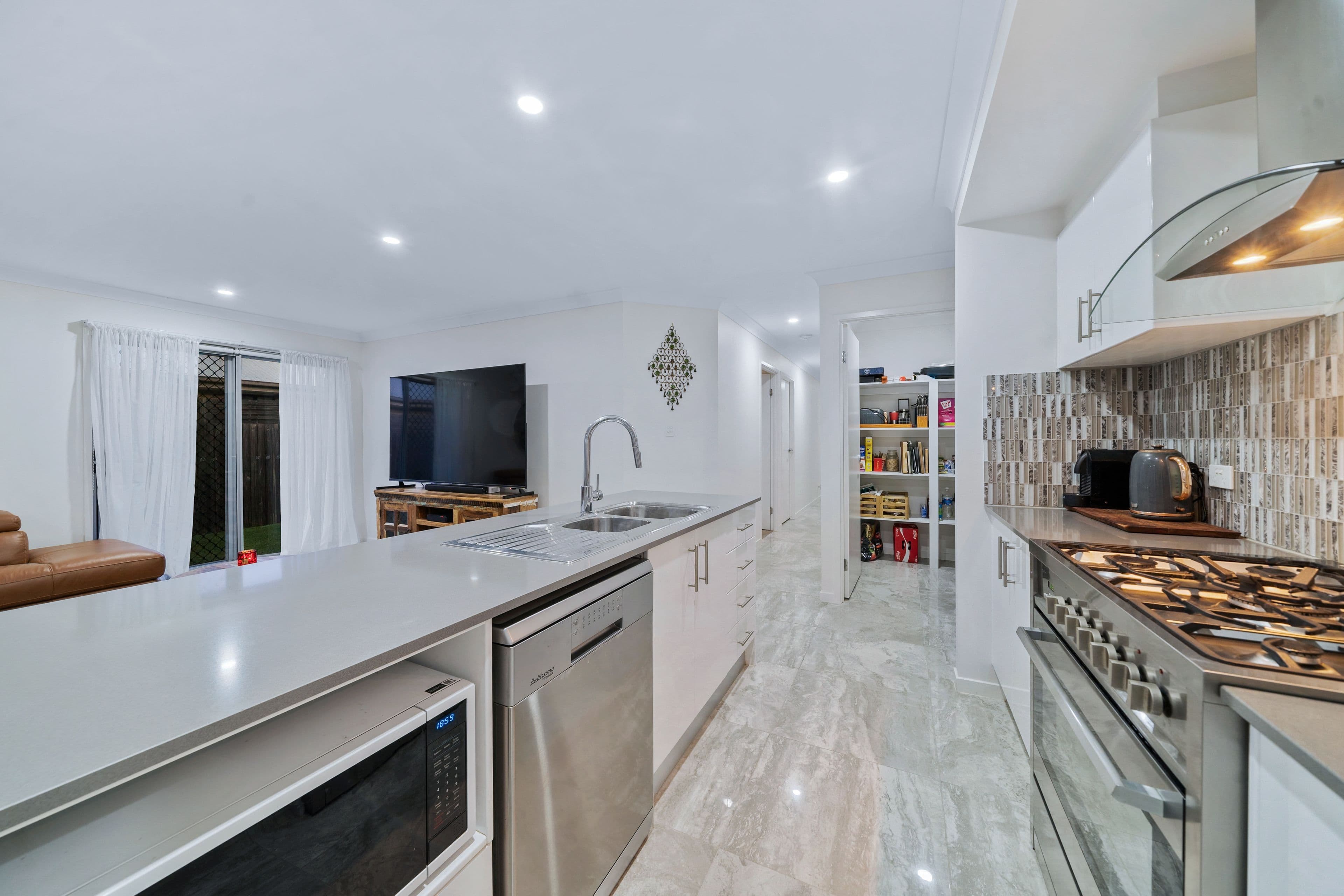 12 Covella Boulevard, Greenbank QLD 4124, Greenbank - Thumbnail 5