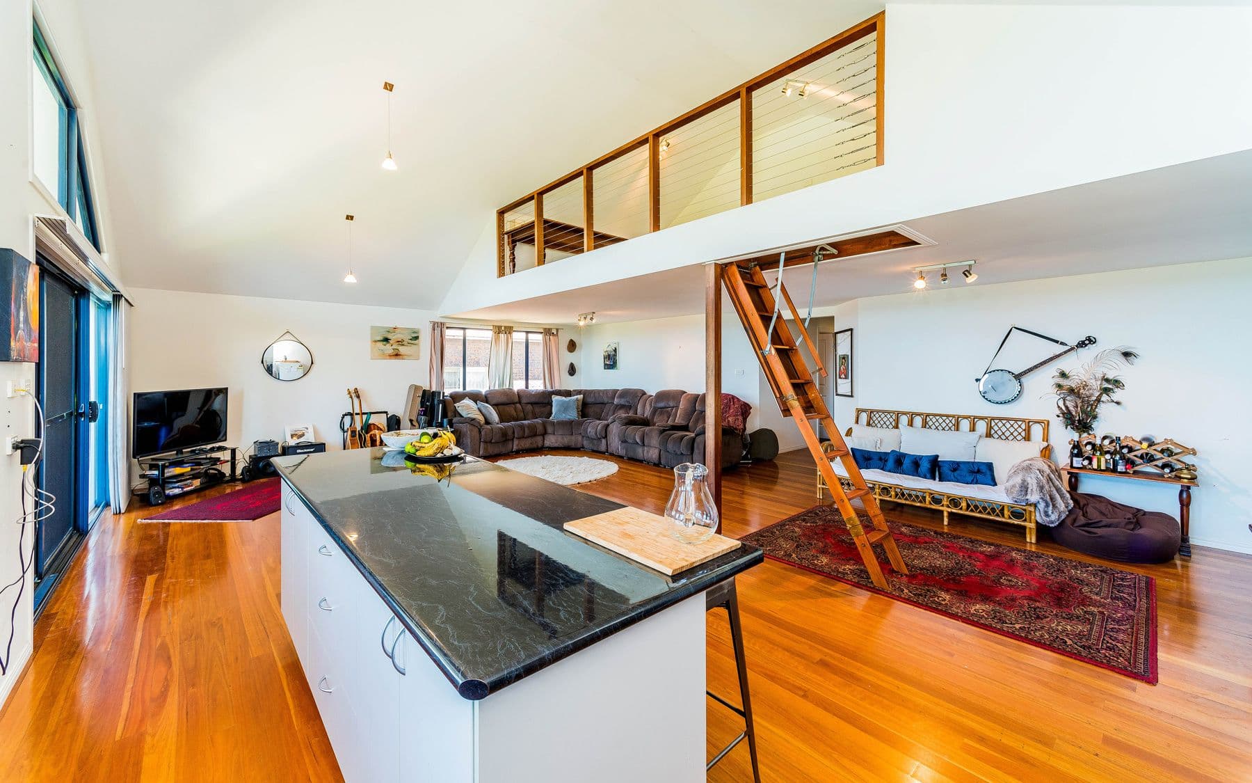 6 Martins Point Road, Harwood - Thumbnail 5
