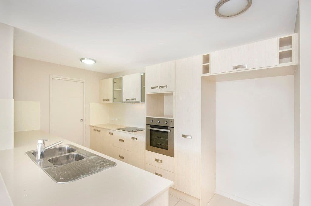 28 Landsborough Street, North Ward QLD 4810, North Ward - Thumbnail 3