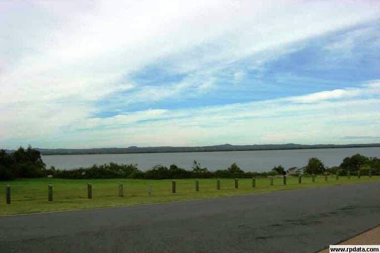 14 Haslingden Drive, REDLAND BAY QLD 4165, Redland Bay - Thumbnail 2