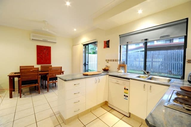7 Erromango Drive, JUBILEE POCKET QLD 4802, Jubilee Pocket - Thumbnail 5