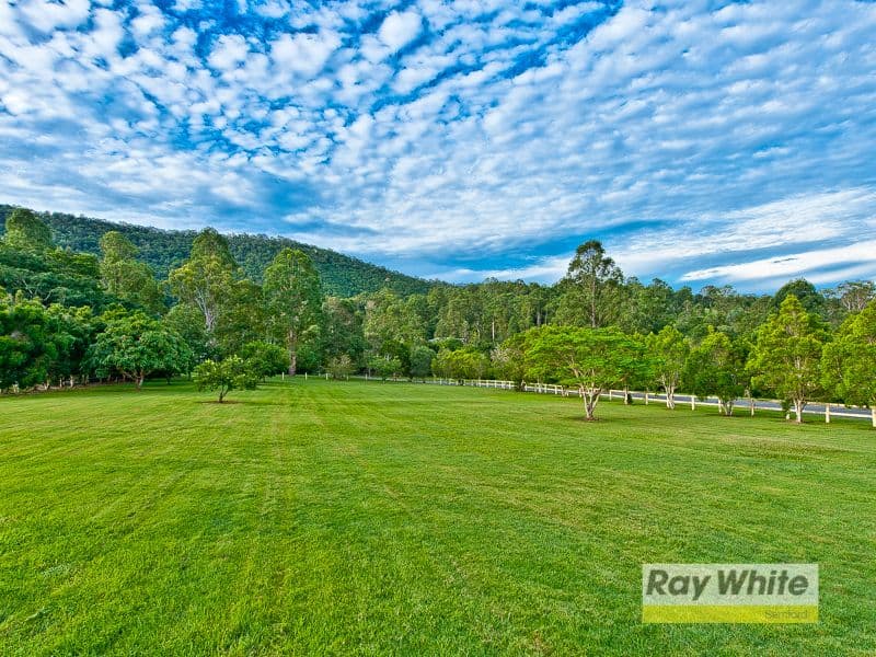 6 Pinewood Drive, Samford Valley QLD 4520, Samford Valley - Thumbnail 2