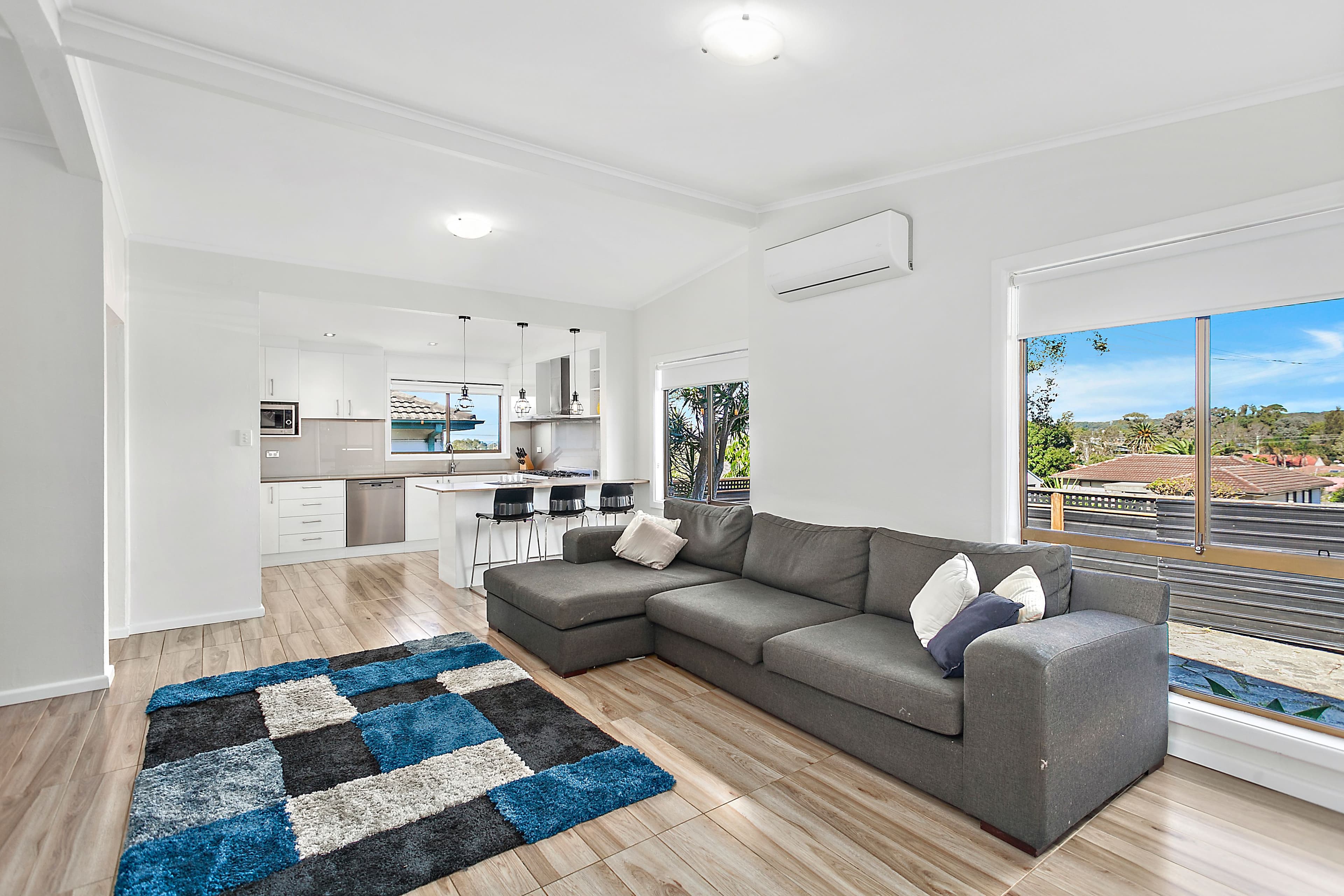 6 Rowley Avenue, Mount Warrigal - Thumbnail 3