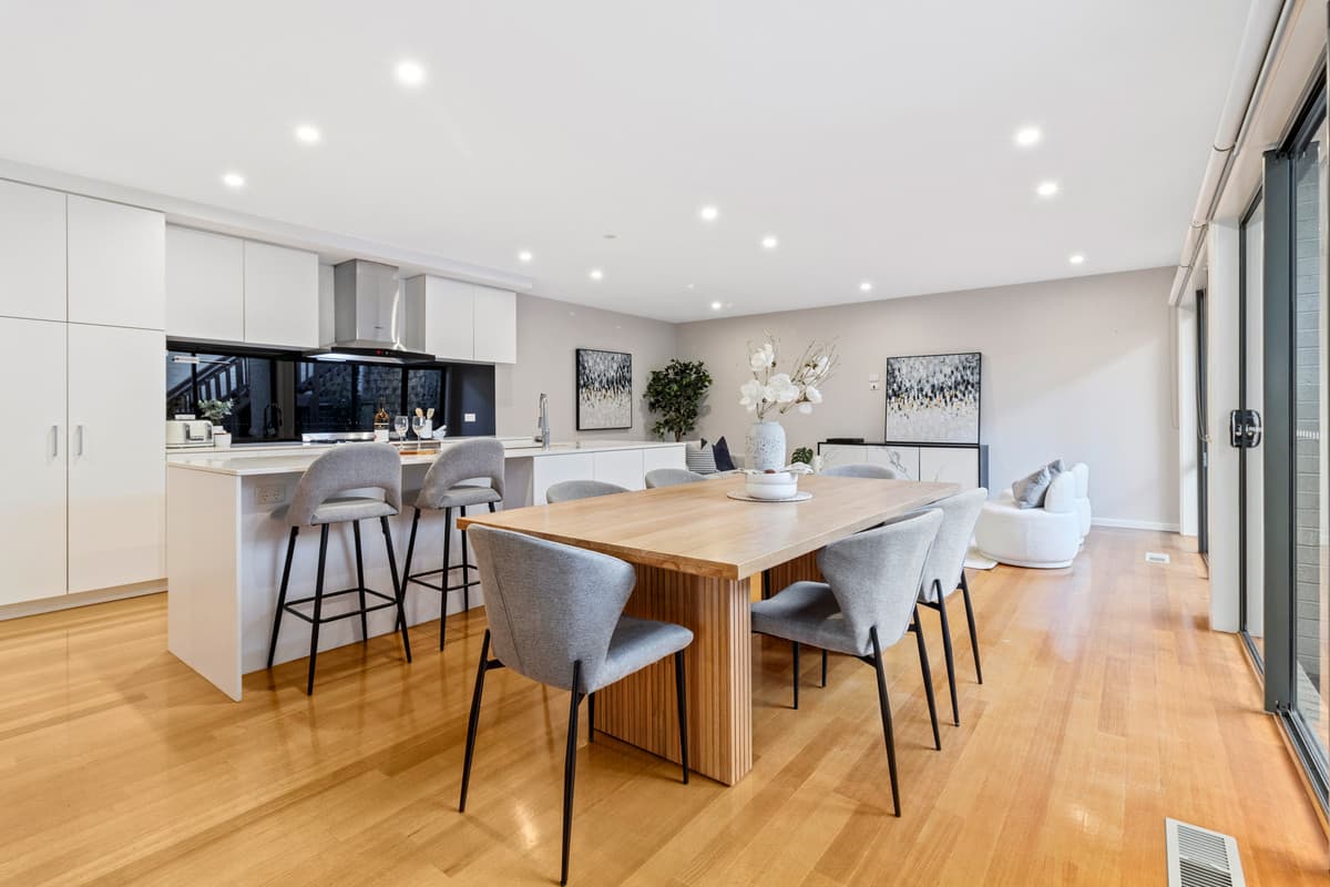 26 Ochre Place, Mount Waverley VIC 3149, Mount Waverley - Thumbnail 3