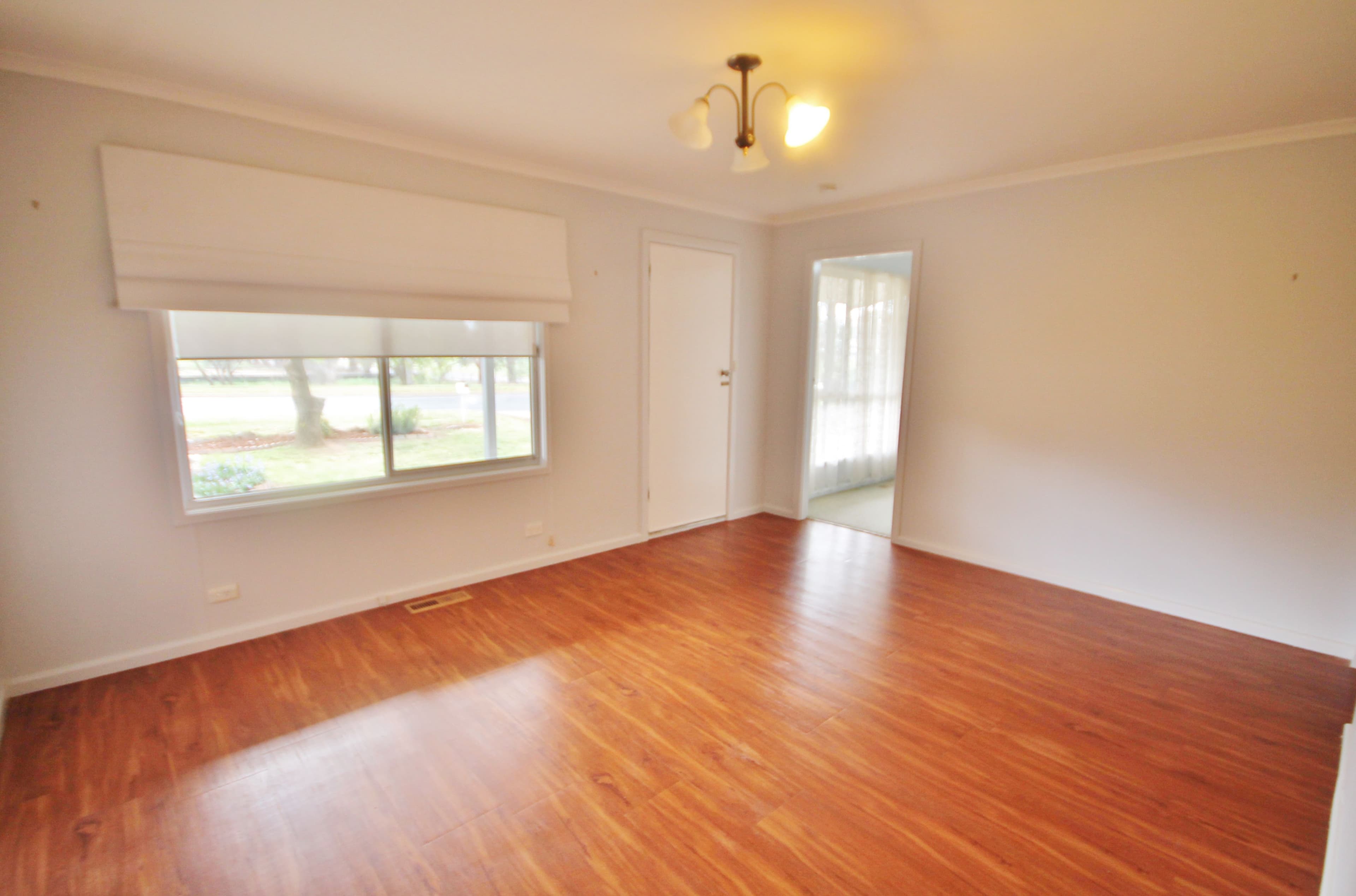 16 Briggs Street, Young NSW 2594, Young - Thumbnail 7