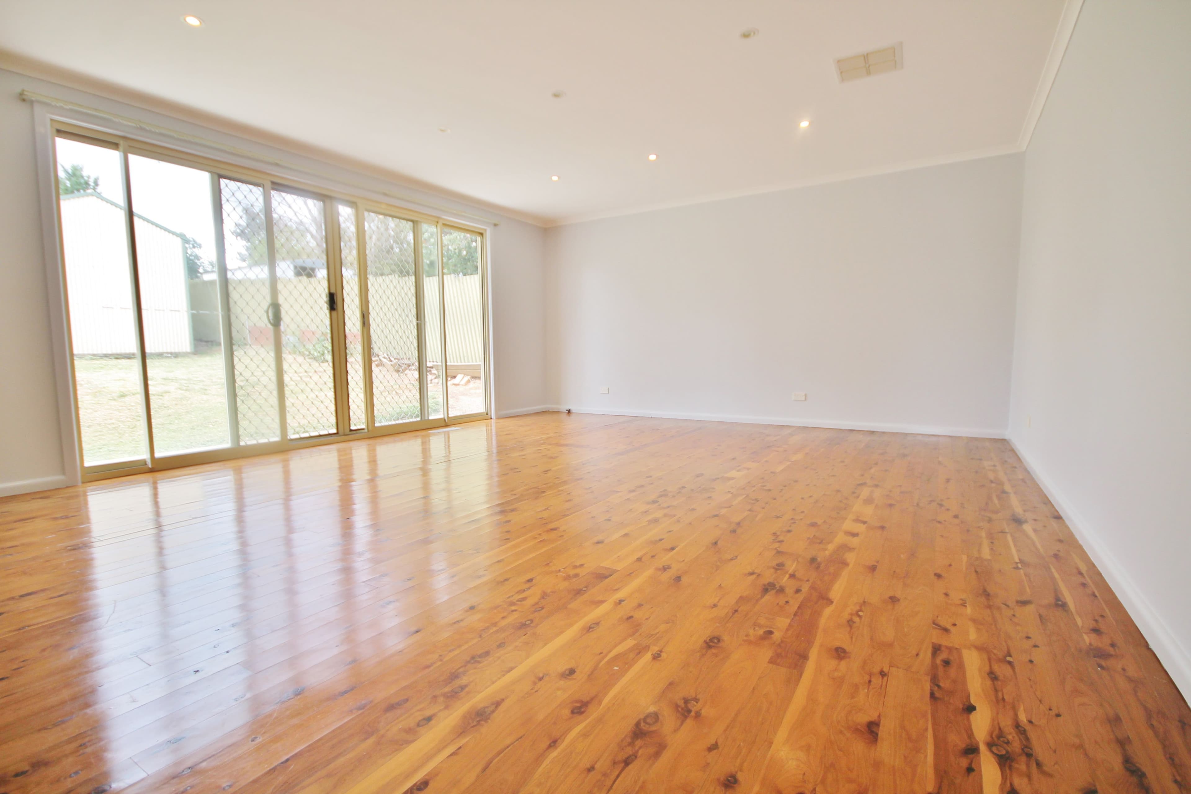 16 Briggs Street, Young NSW 2594, Young - Thumbnail 8