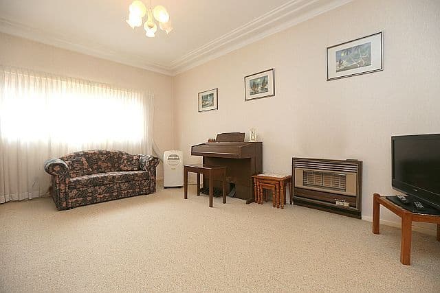 34 Merle Street, Bass Hill NSW 2197, Bass Hill - Thumbnail 2