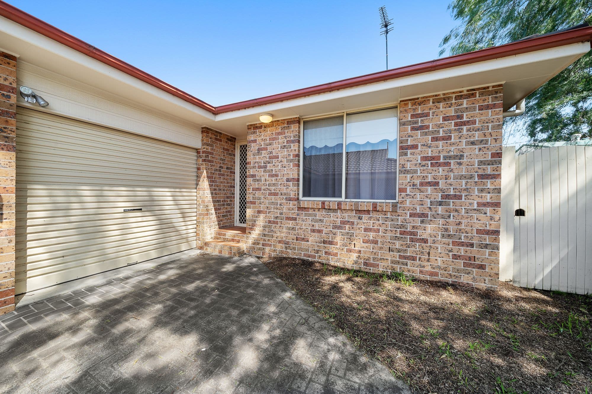 190 Kinghorne Street, Nowra NSW 2541, Nowra - Thumbnail 2