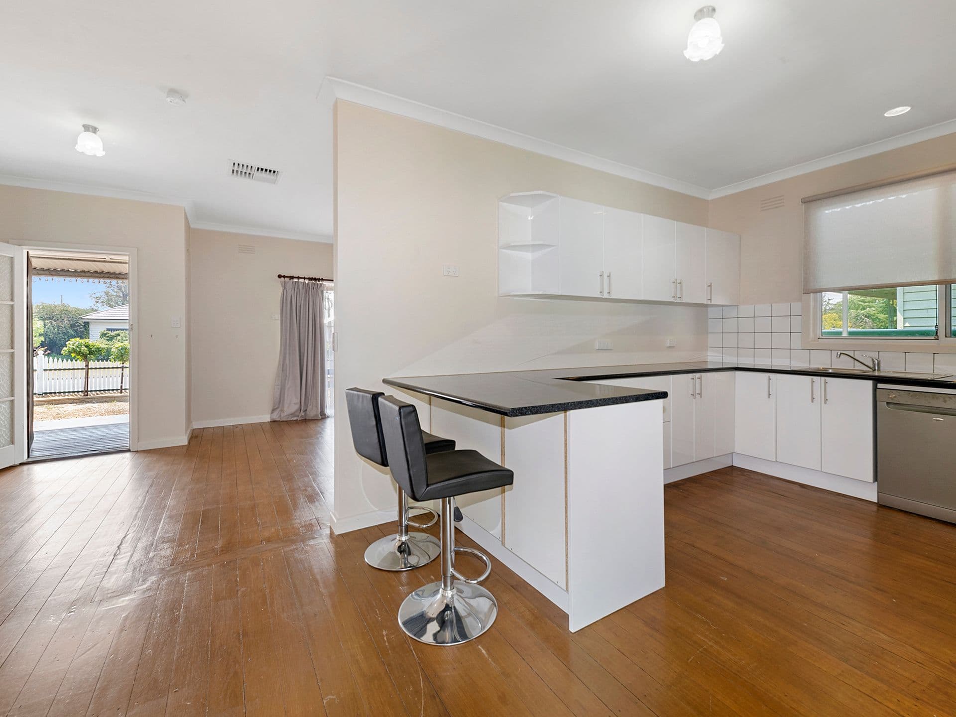 2 Kathryn Street, Benalla VIC 3672, Benalla - Thumbnail 2