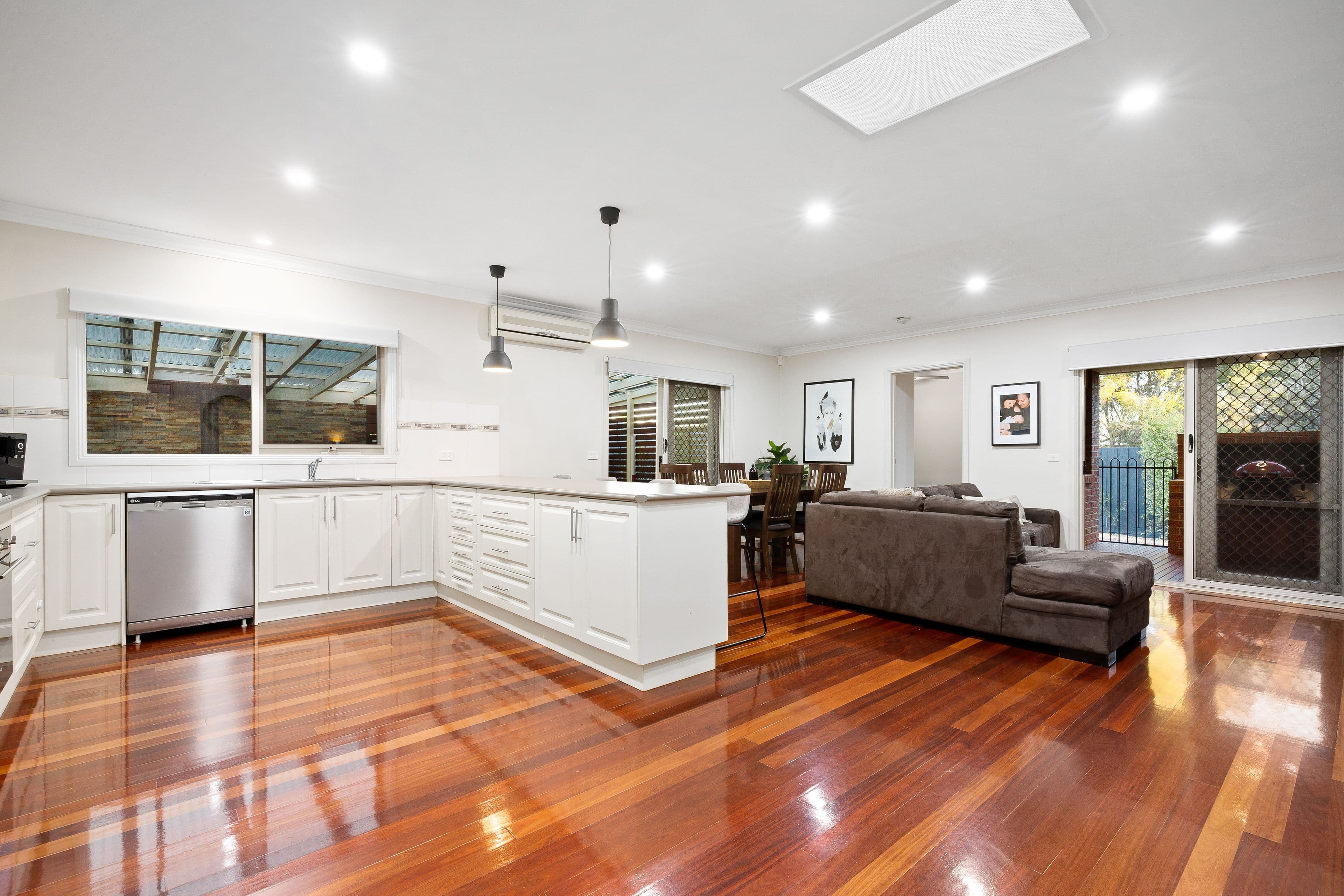 24 Park Boulevard, Pakenham VIC 3810, Pakenham - Thumbnail 4