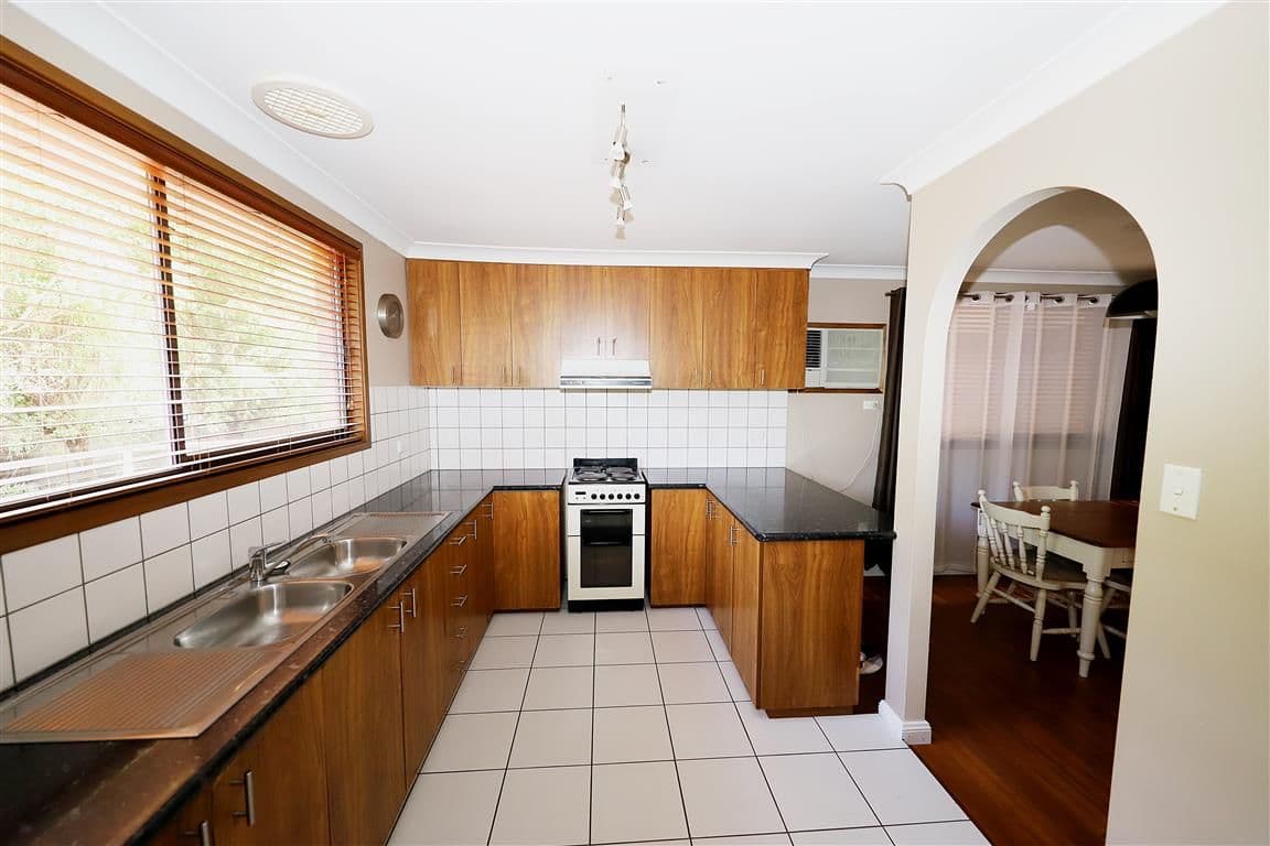 46 Bundara Crescent, Tumut - Thumbnail 2