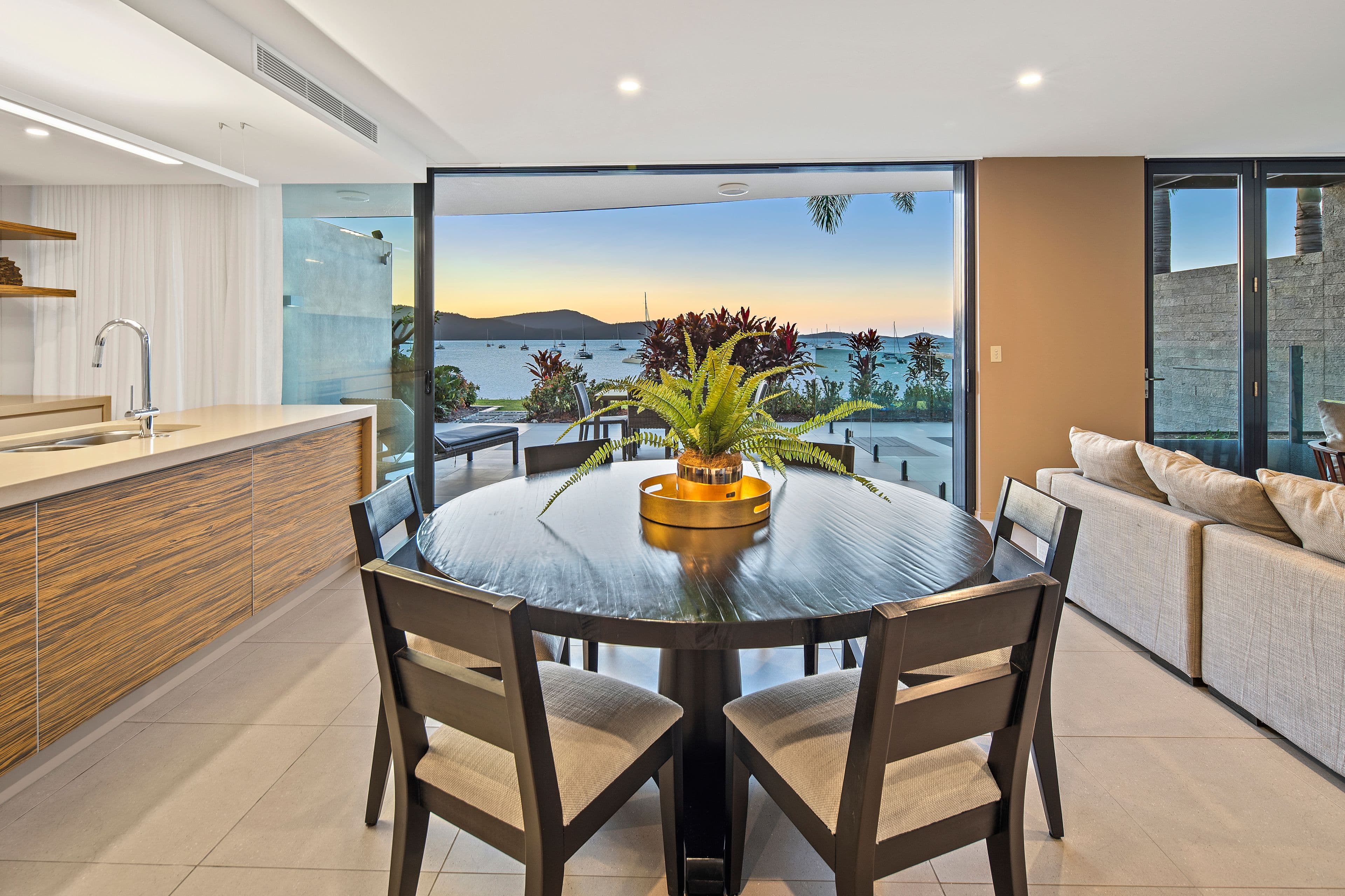 11 Altmann Avenue, Cannonvale QLD 4802, Cannonvale - Thumbnail 3