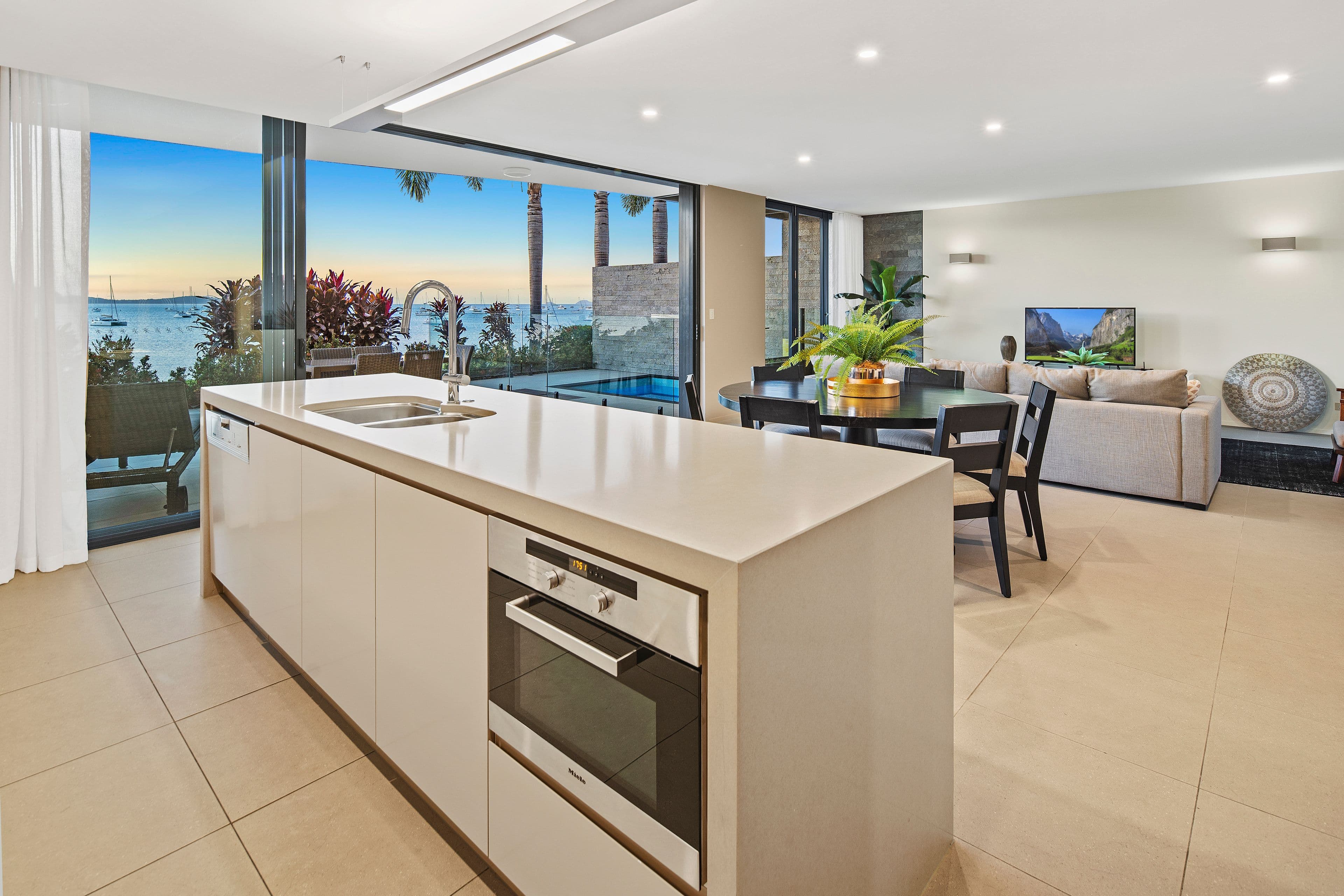 11 Altmann Avenue, Cannonvale QLD 4802, Cannonvale - Thumbnail 5