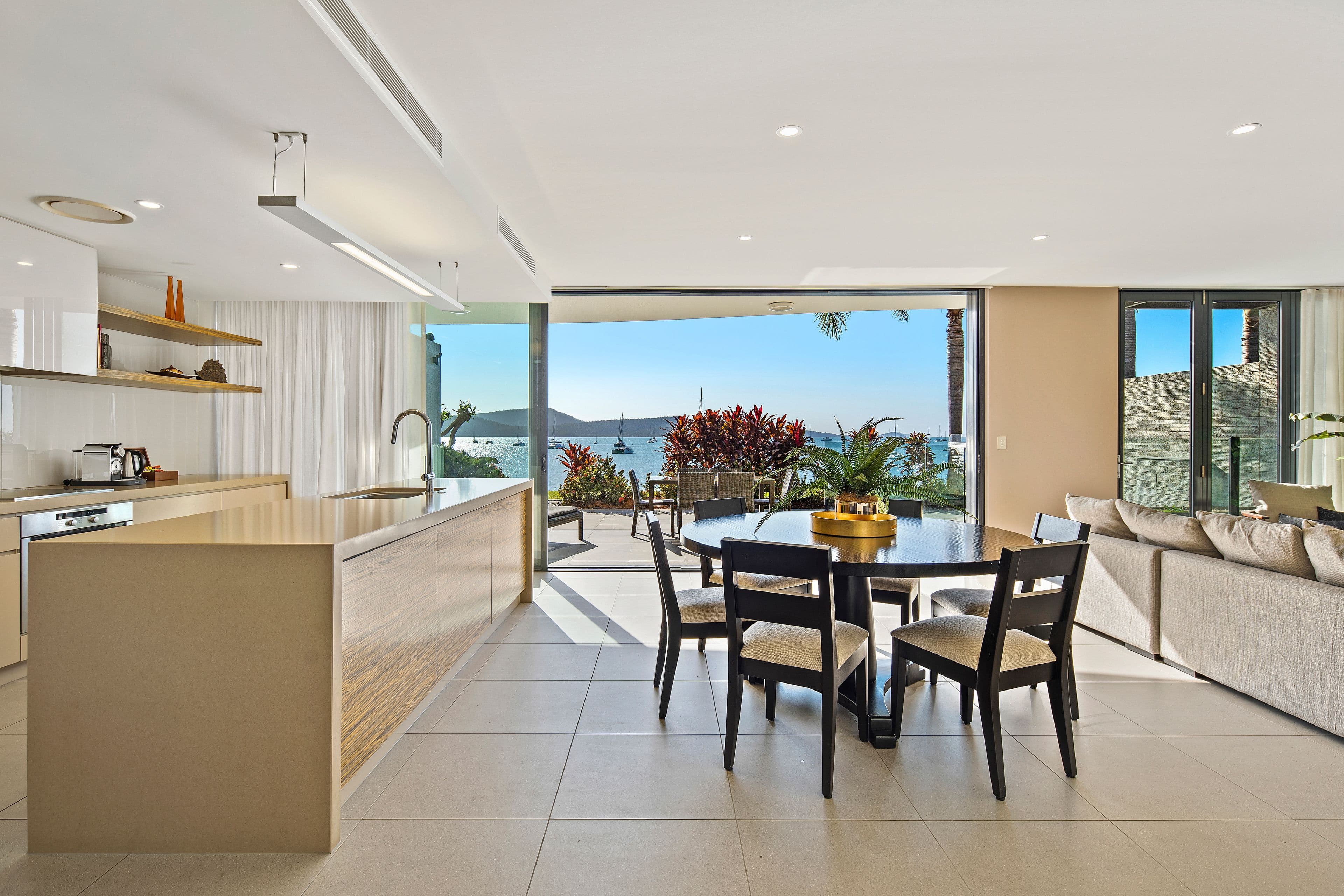 11 Altmann Avenue, Cannonvale QLD 4802, Cannonvale - Thumbnail 7