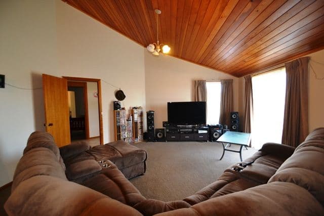 17 Hanley Crescent, SEYMOUR VIC 3660, Seymour - Thumbnail 5