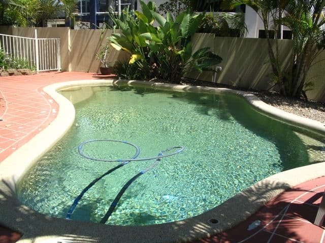 14 Kirdford Court, ARUNDEL QLD 4214, Arundel - Thumbnail 2