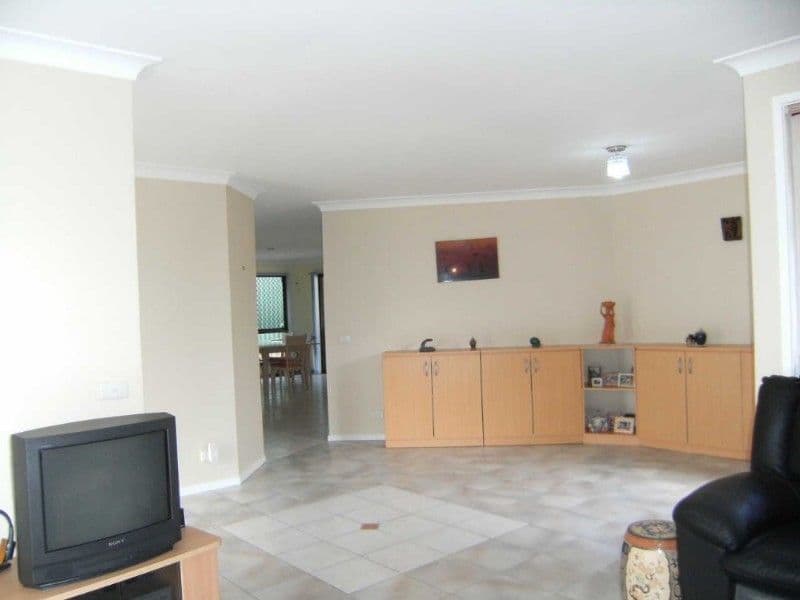 54 Clubhouse Drive, ARUNDEL QLD 4214, Arundel - Thumbnail 4