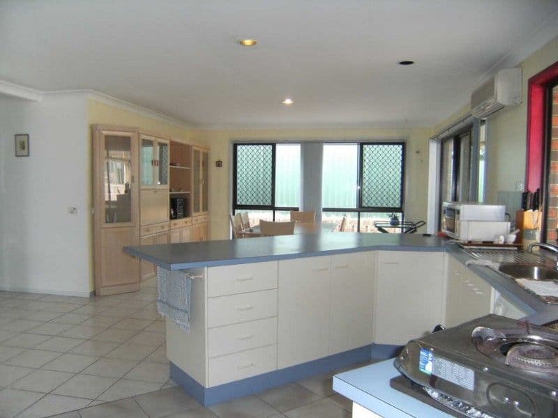 54 Clubhouse Drive, ARUNDEL QLD 4214, Arundel - Thumbnail 8
