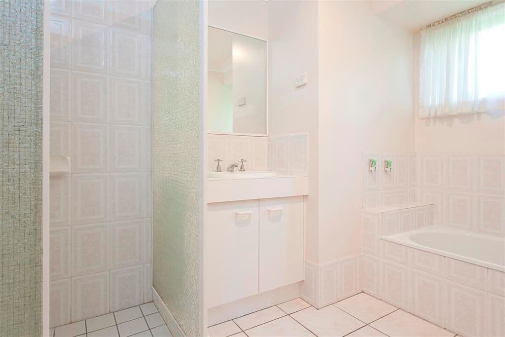 43 Gundagai Drive, CAPALABA QLD 4157, Capalaba - Thumbnail 8