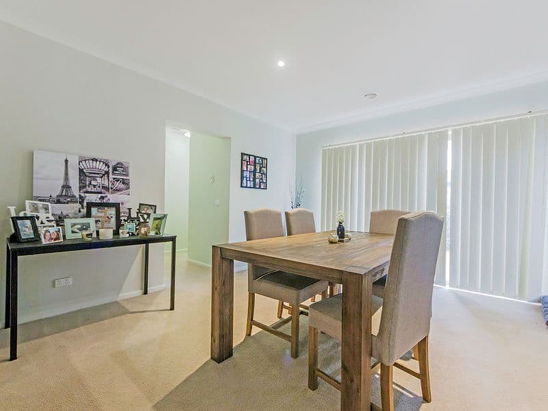 2 Palace Road, Point Cook VIC 3030, Point Cook - Thumbnail 5