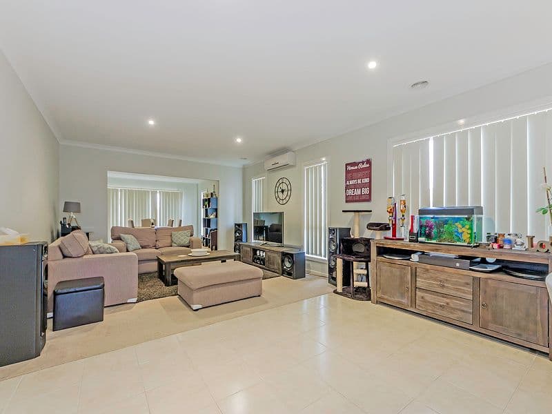 2 Palace Road, Point Cook VIC 3030, Point Cook - Thumbnail 7