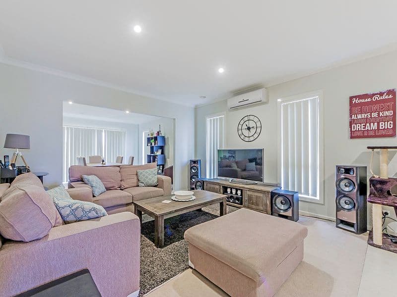 2 Palace Road, Point Cook VIC 3030, Point Cook - Thumbnail 8