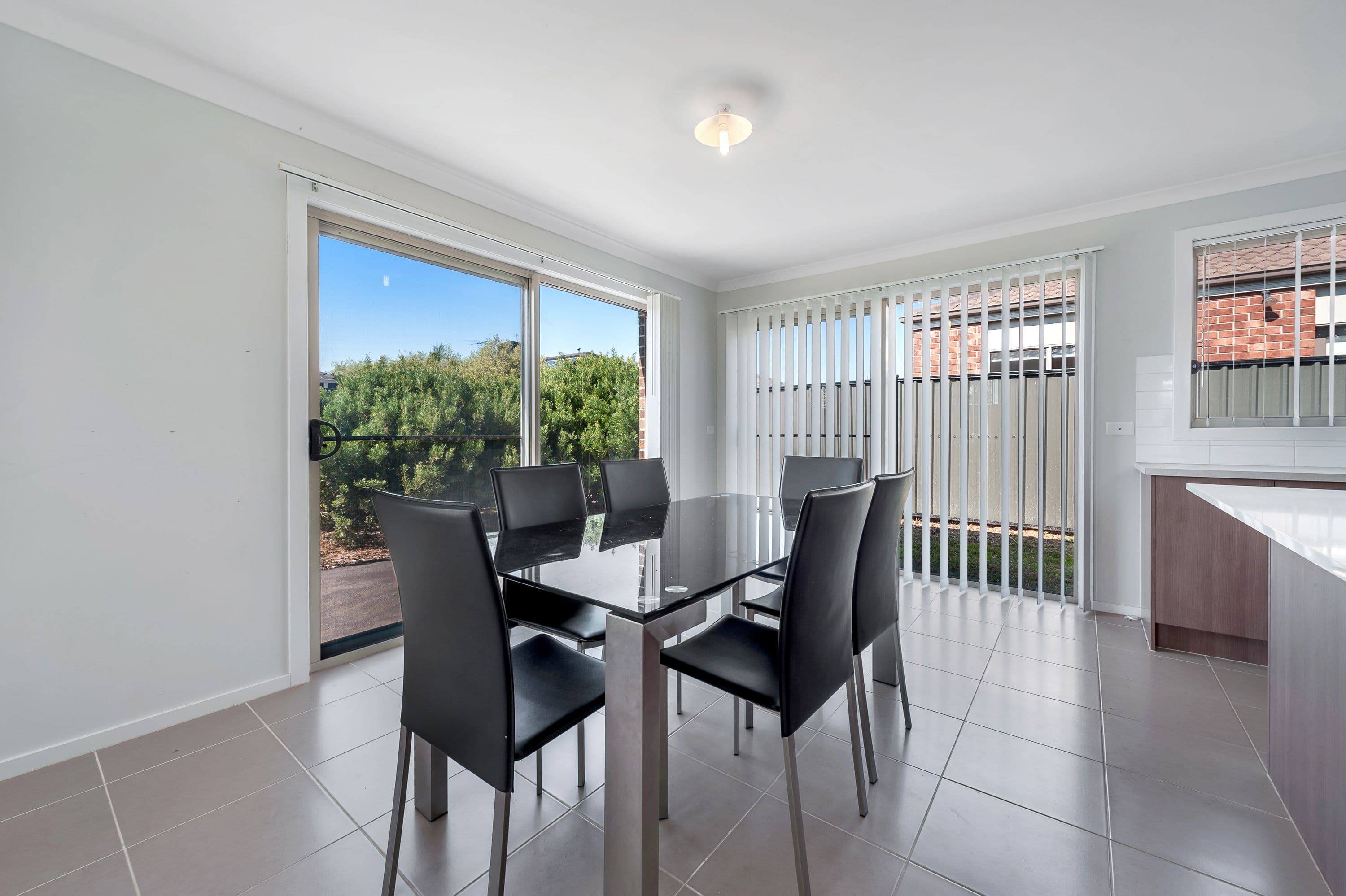 14 Brookwood Street, Tarneit VIC 3029, Tarneit - Thumbnail 4