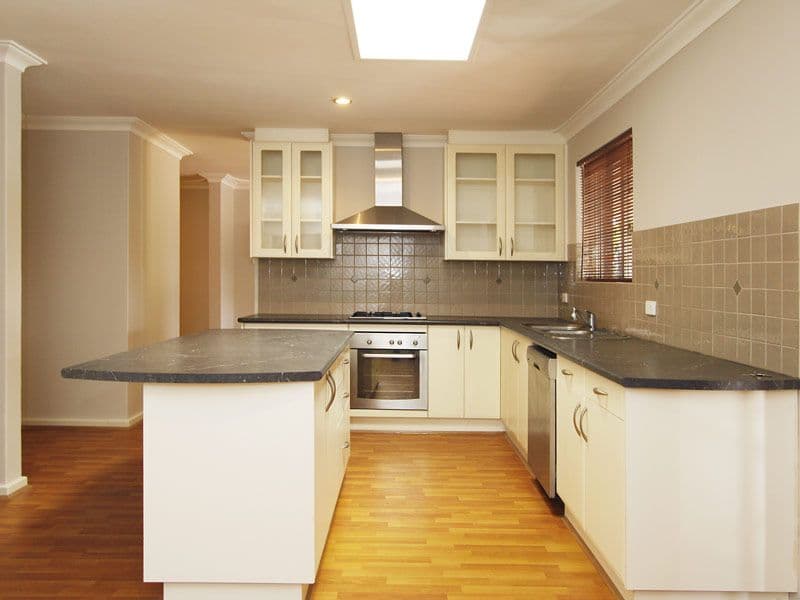 3 Berkshire Place, KARDINYA WA 6163, Kardinya - Thumbnail 3