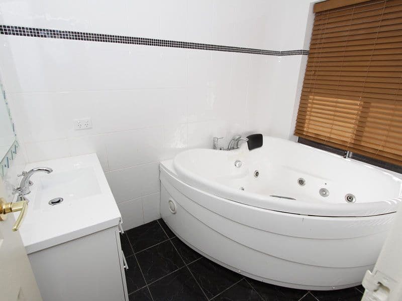 3 Berkshire Place, KARDINYA WA 6163, Kardinya - Thumbnail 4