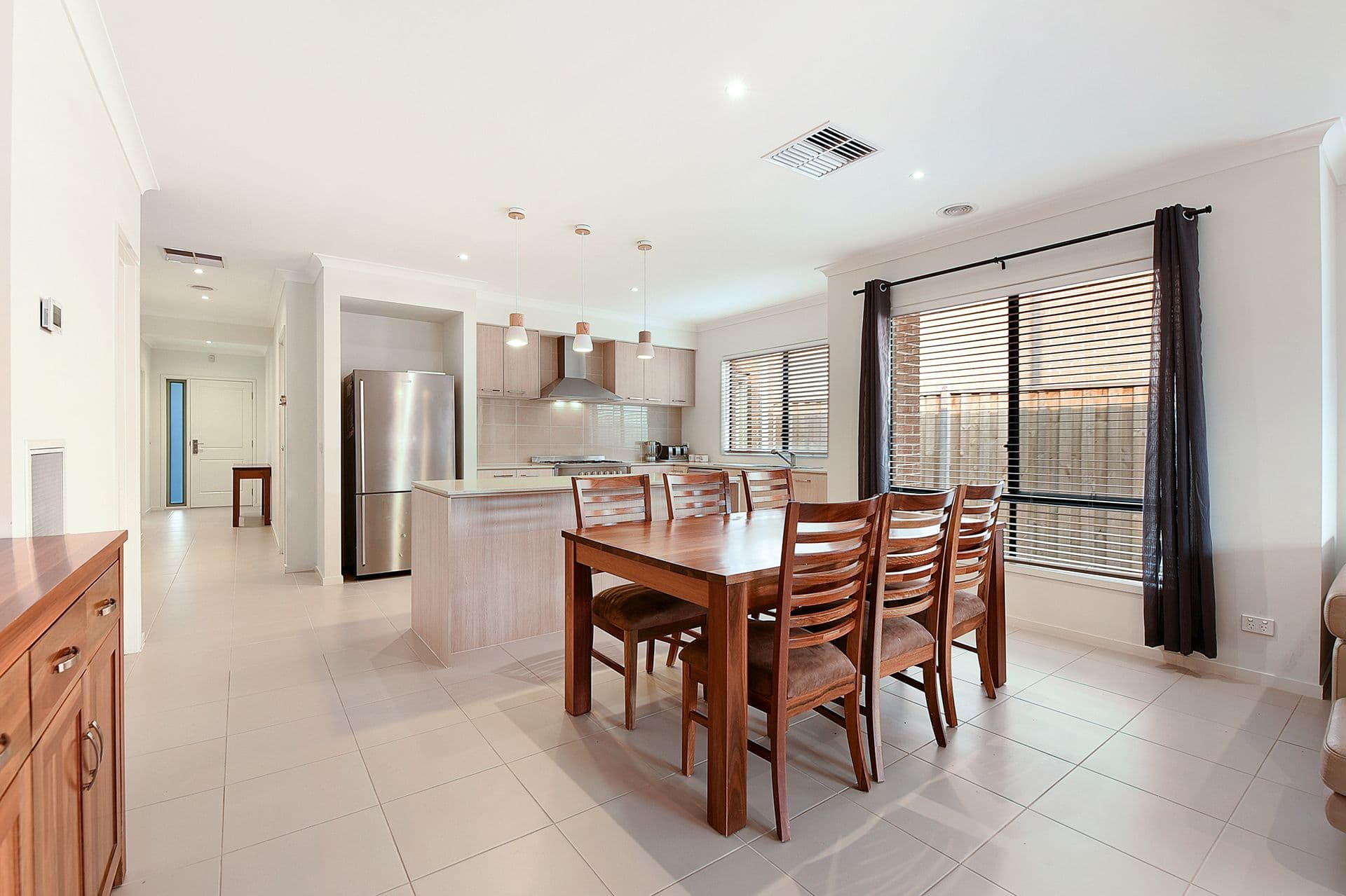 39 Tideswell Street, Clyde North VIC 3978, Clyde North - Thumbnail 2