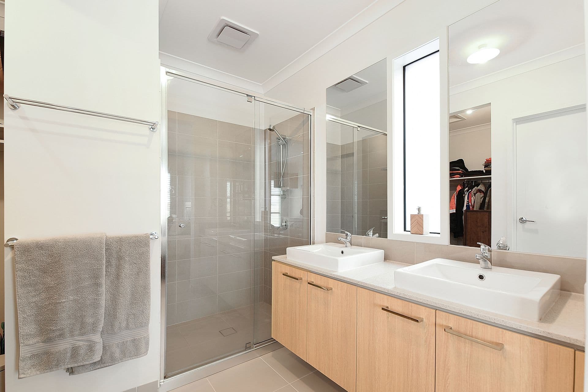 39 Tideswell Street, Clyde North VIC 3978, Clyde North - Thumbnail 8