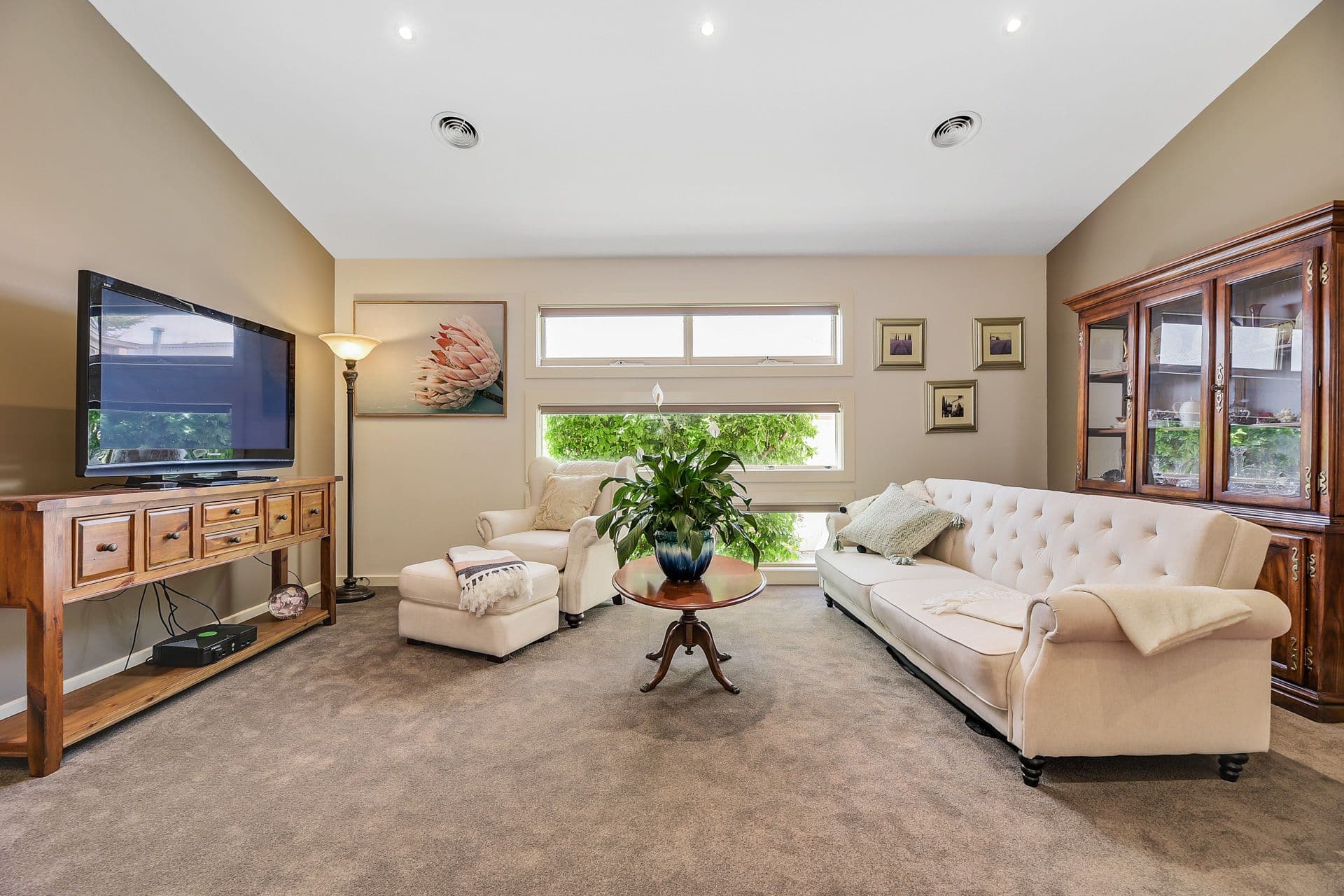 72 Fairholme Boulevard, Berwick VIC 3806, Berwick - Thumbnail 2