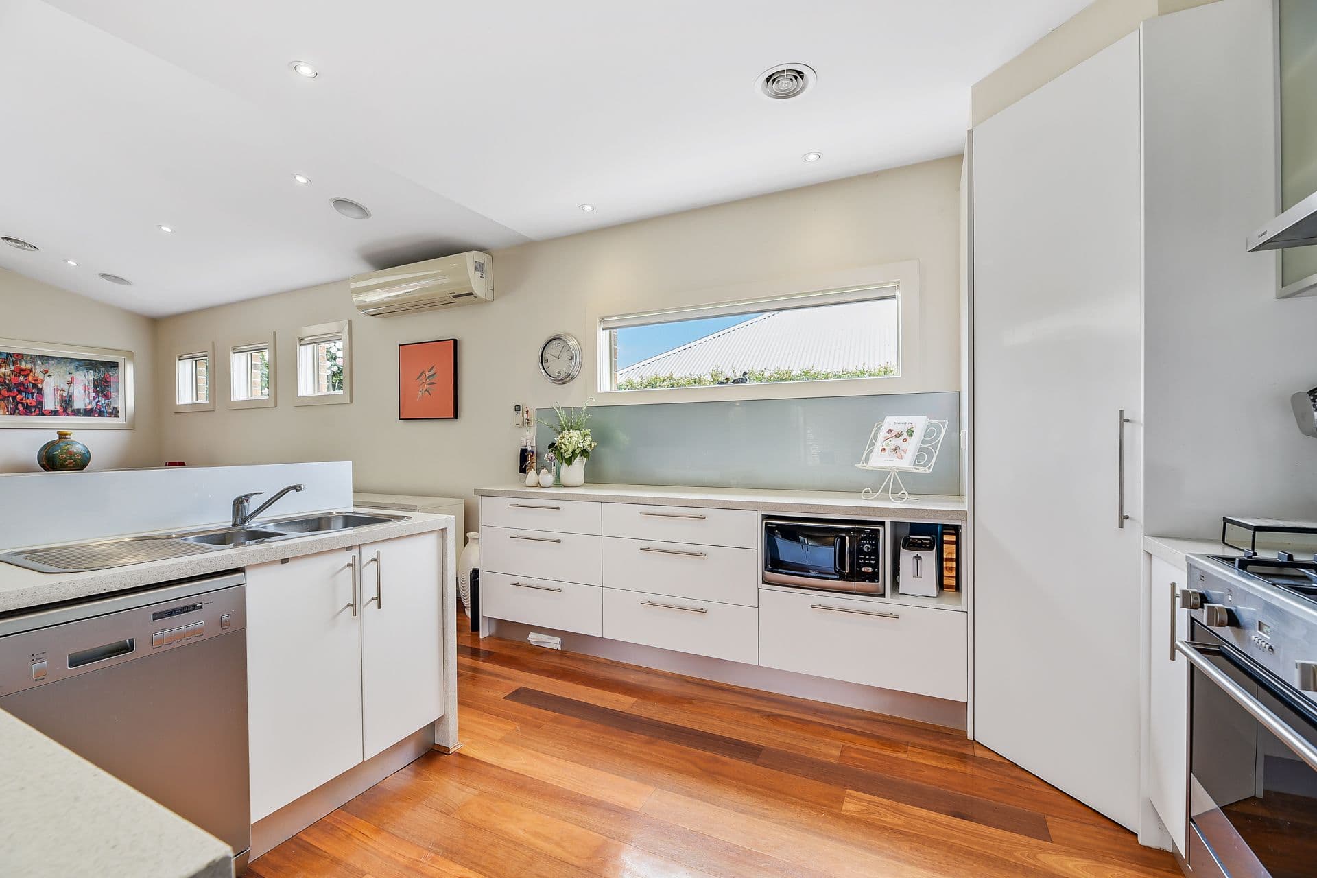 72 Fairholme Boulevard, Berwick VIC 3806, Berwick - Thumbnail 3