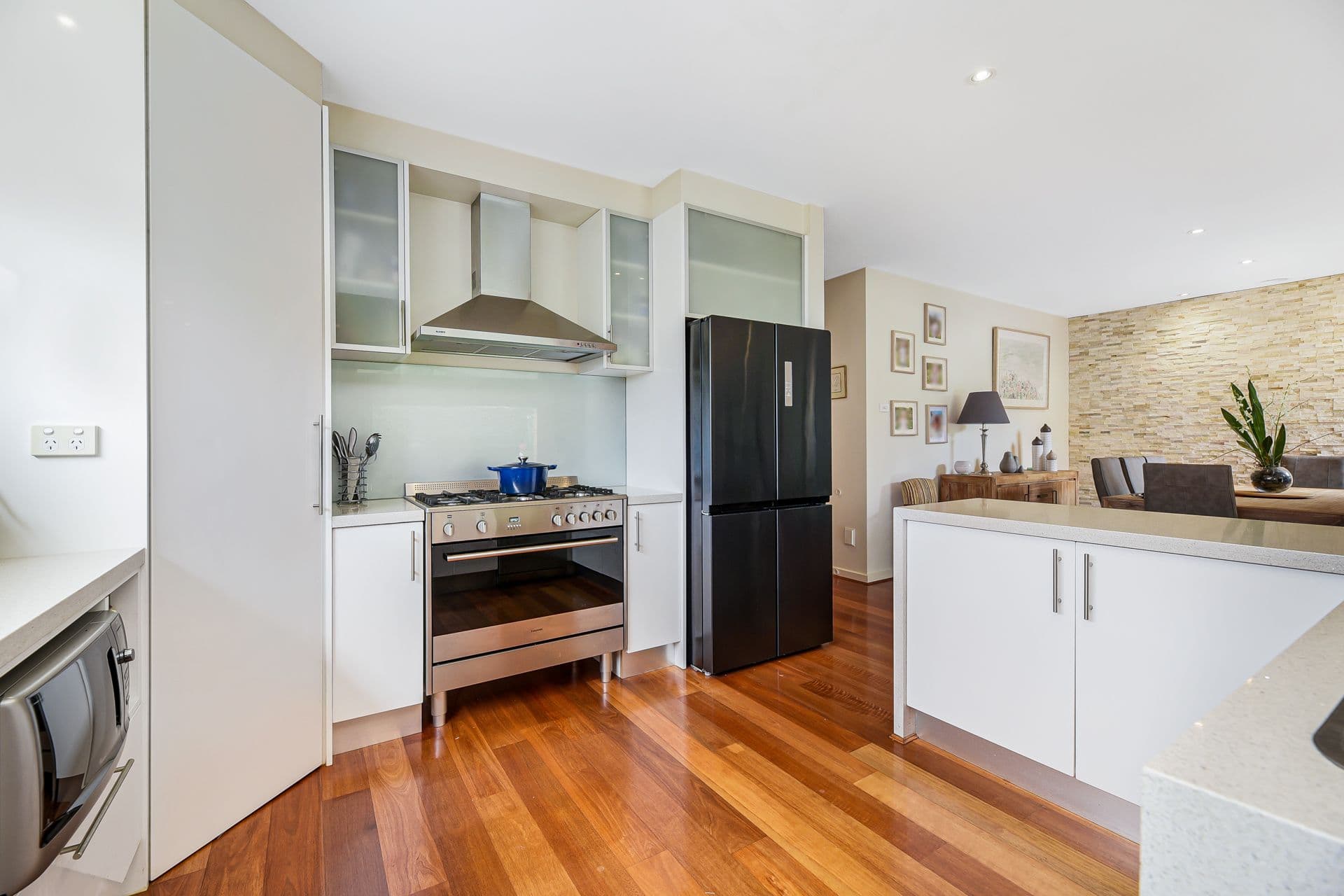 72 Fairholme Boulevard, Berwick VIC 3806, Berwick - Thumbnail 4