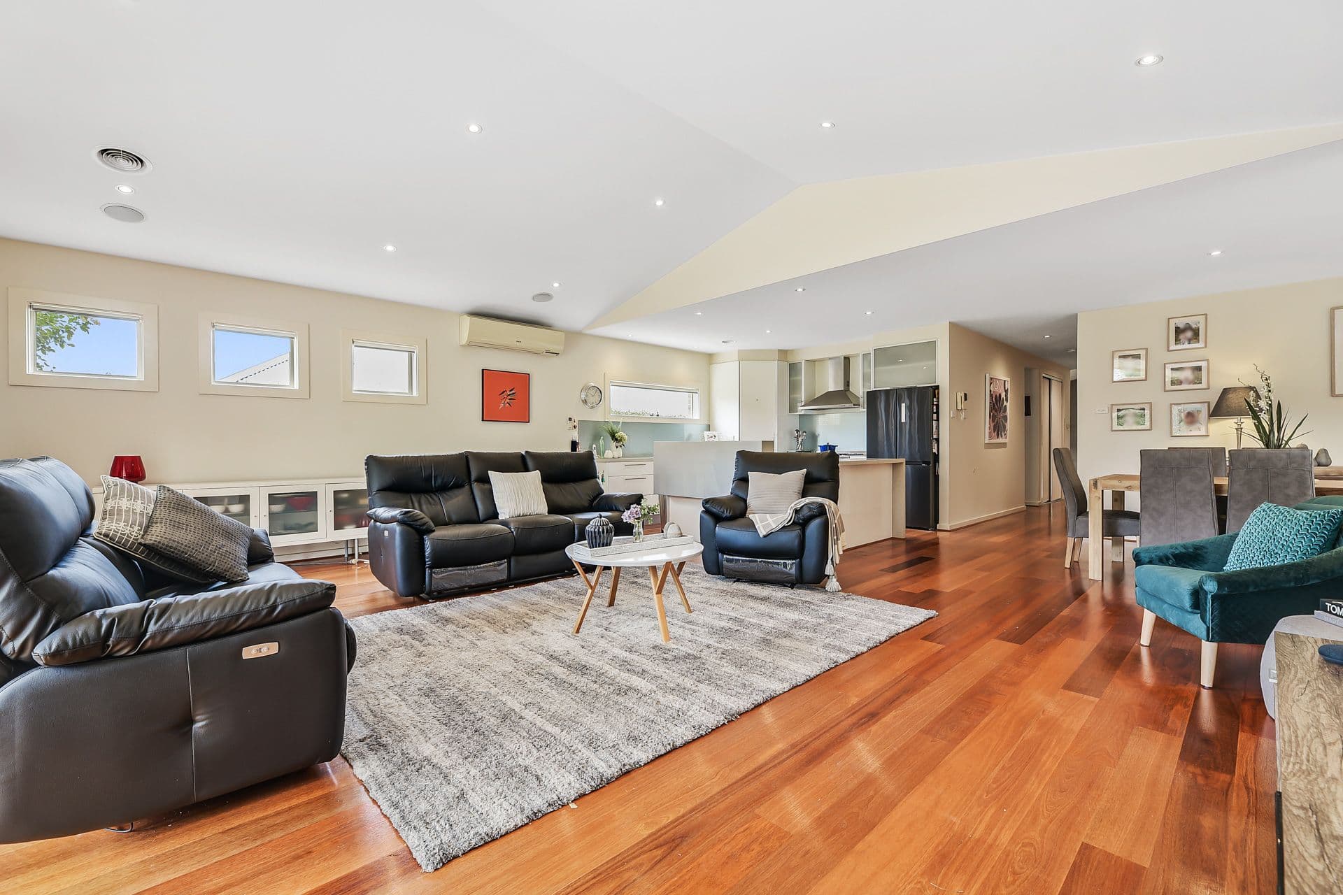 72 Fairholme Boulevard, Berwick VIC 3806, Berwick - Thumbnail 6