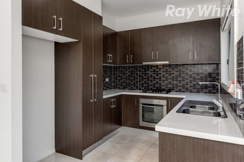 7 Pinetree Crescent, Lalor VIC 3075, Lalor - Thumbnail 3