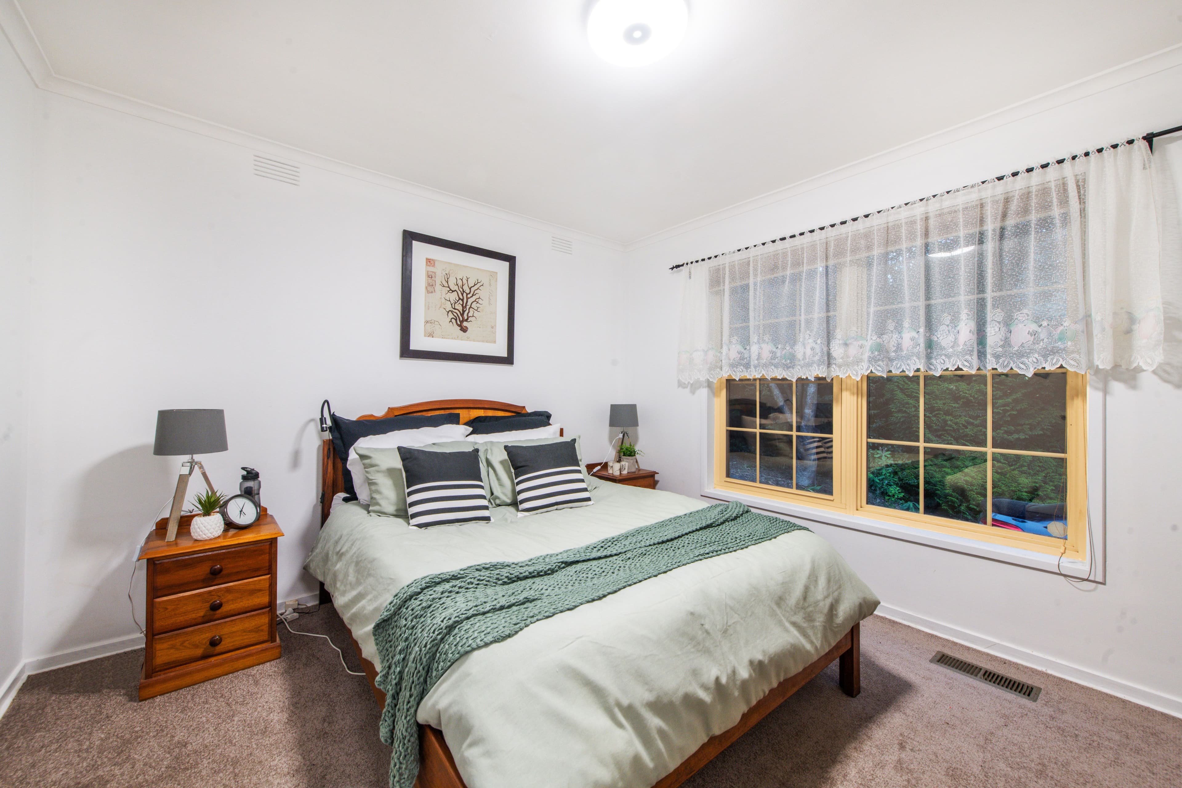 8 Seaview Avenue, Ferny Creek VIC 3786, Ferny Creek - Thumbnail 3