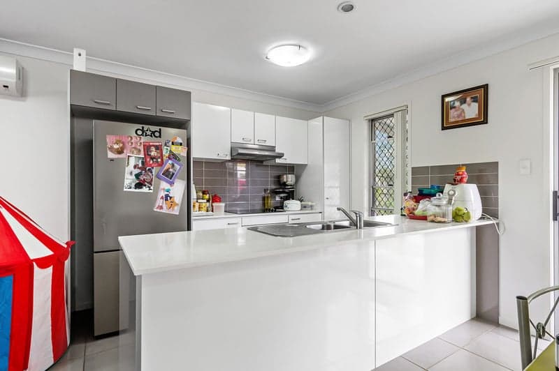 1 Bass Court, North Lakes - Thumbnail 2