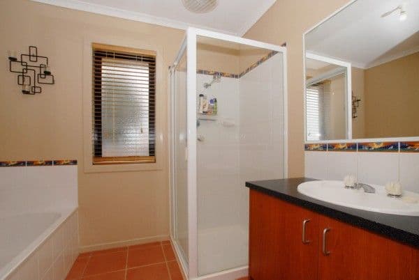 25 Hillview Drive, CARRUM DOWNS VIC 3201, Carrum Downs - Thumbnail 5