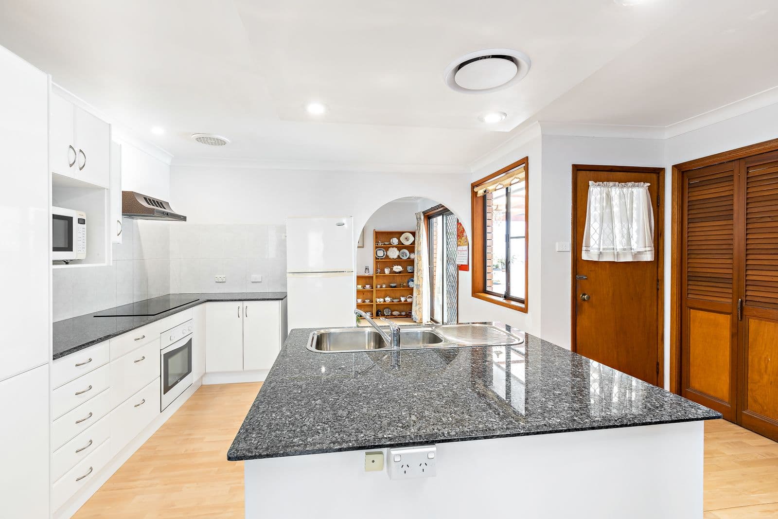 6 Wentworth Avenue, Urraween, Urraween - Thumbnail 2
