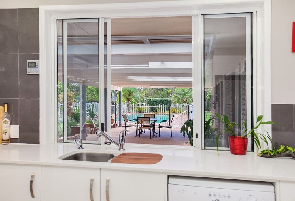31 Whitehall Avenue, BIRKDALE QLD 4159, Birkdale - Thumbnail 3