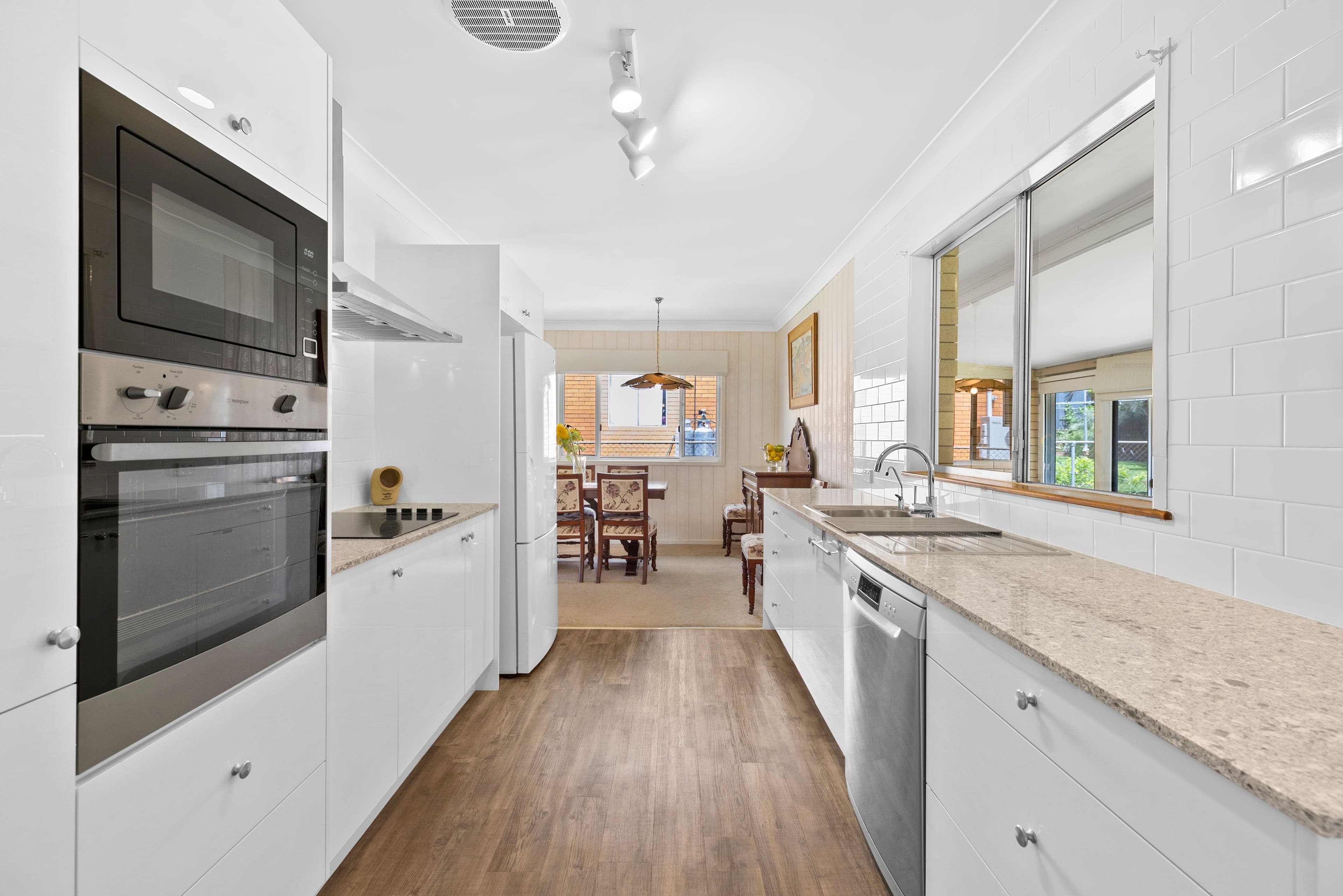 49 Whitehead Road, The Gap QLD 4061, The Gap - Thumbnail 7