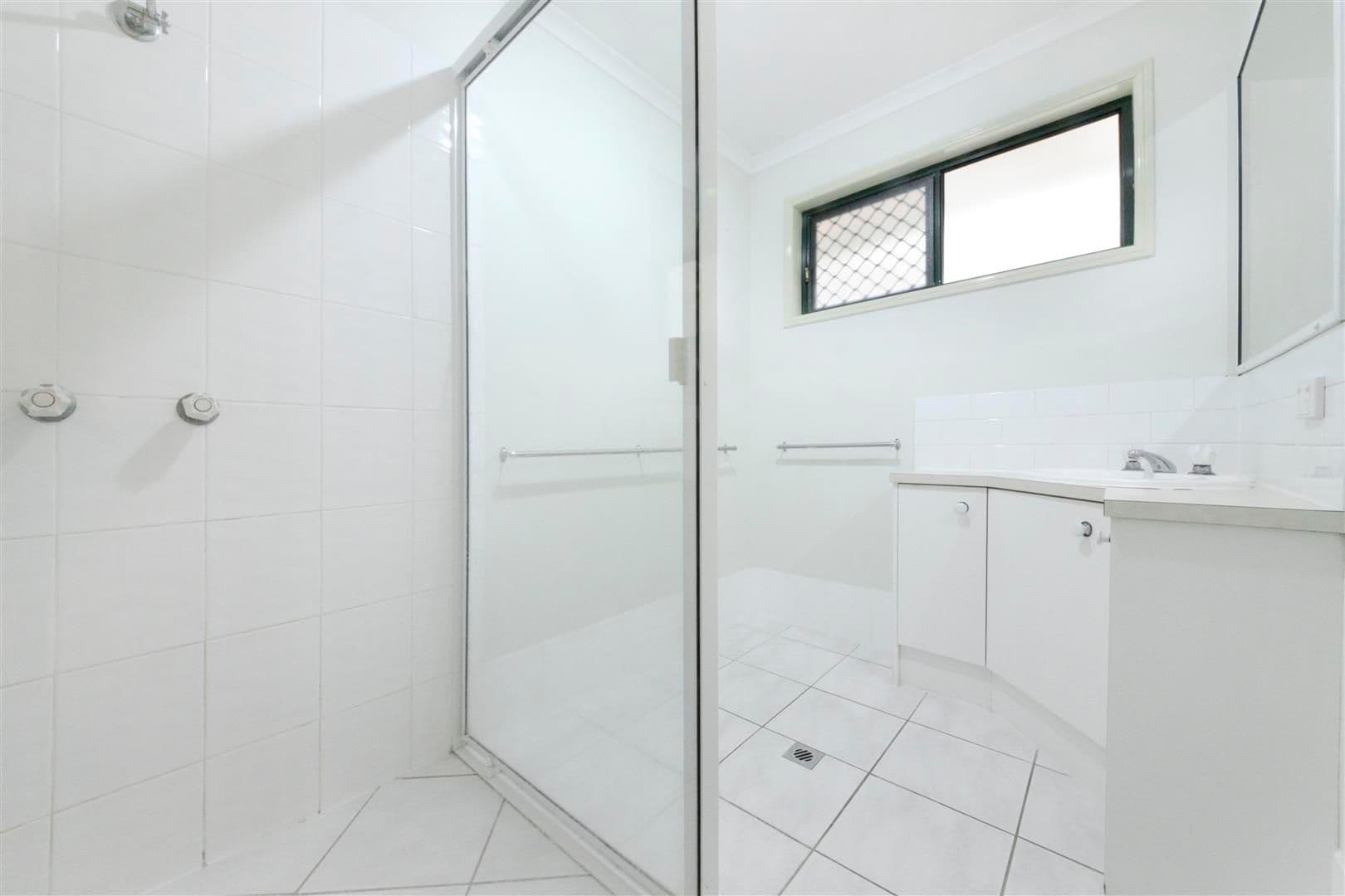 20 Grace Avenue, Cannonvale QLD 4802, Cannonvale - Thumbnail 7
