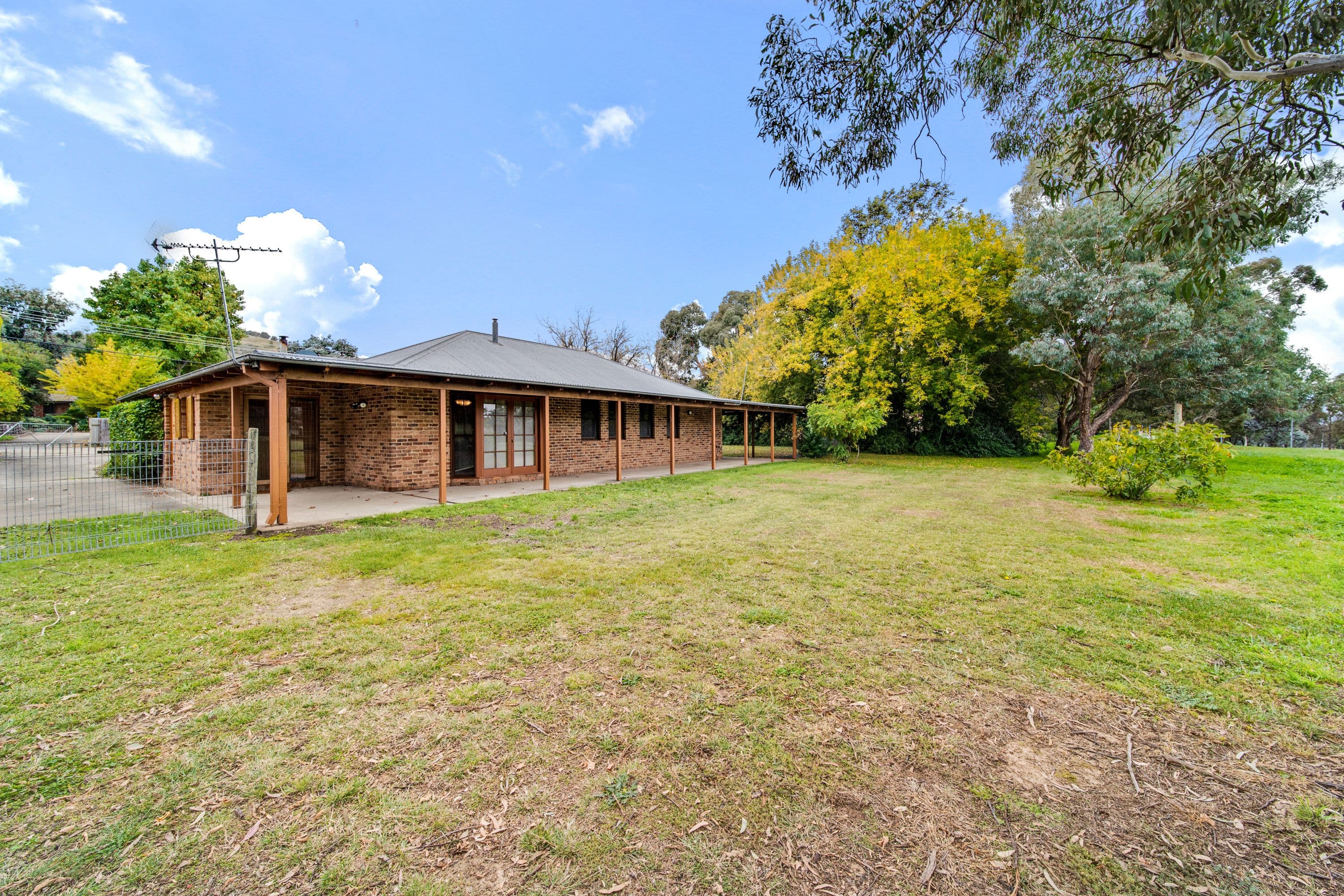 28 Crichton Crescent, Kambah ACT 2902, Kambah - Image 1