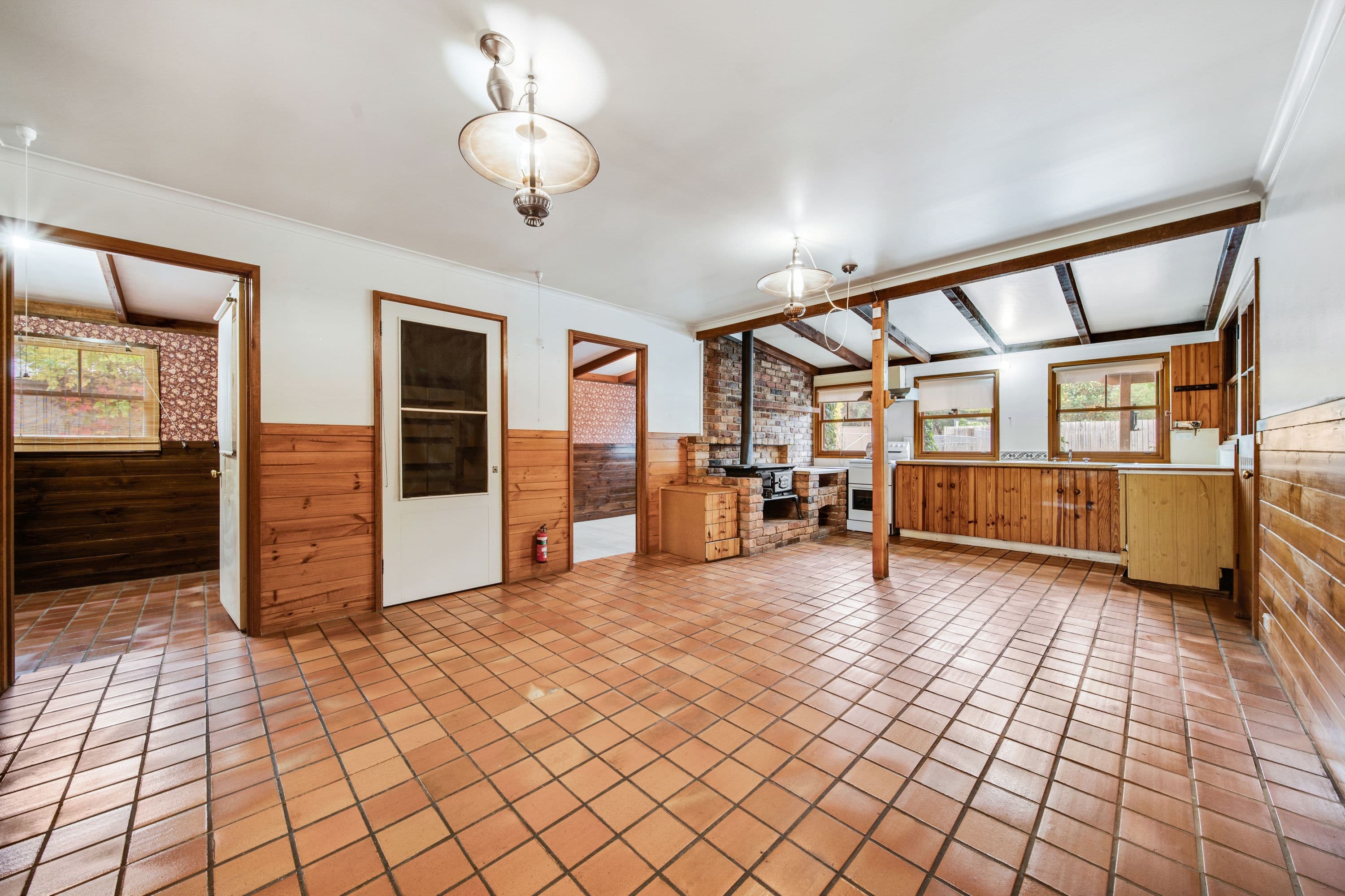 28 Crichton Crescent, Kambah ACT 2902, Kambah - Thumbnail 3
