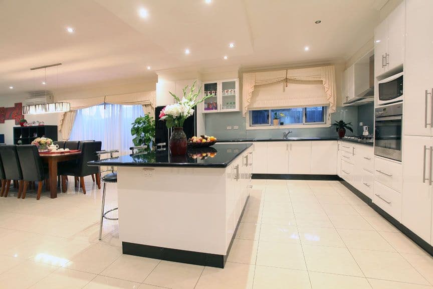 19 Stewart Road, OAKLEIGH EAST VIC 3166, Oakleigh East - Thumbnail 5