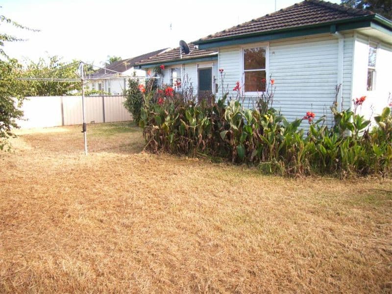 18  Redwood Crescent, GATESHEAD NSW 2290, Gateshead - Thumbnail 2