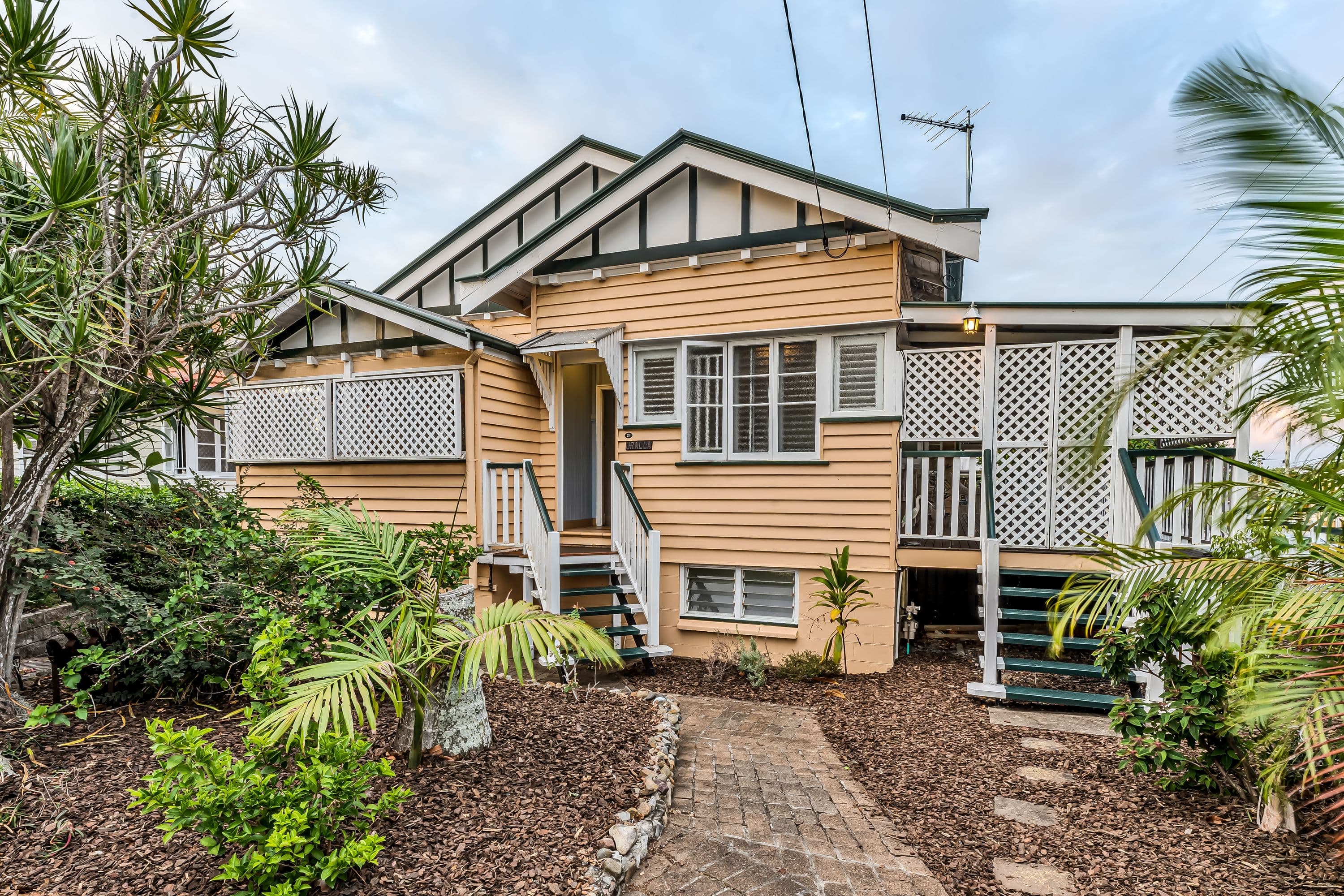 21 Leura Avenue, Hawthorne QLD 4171, Hawthorne - Thumbnail 2