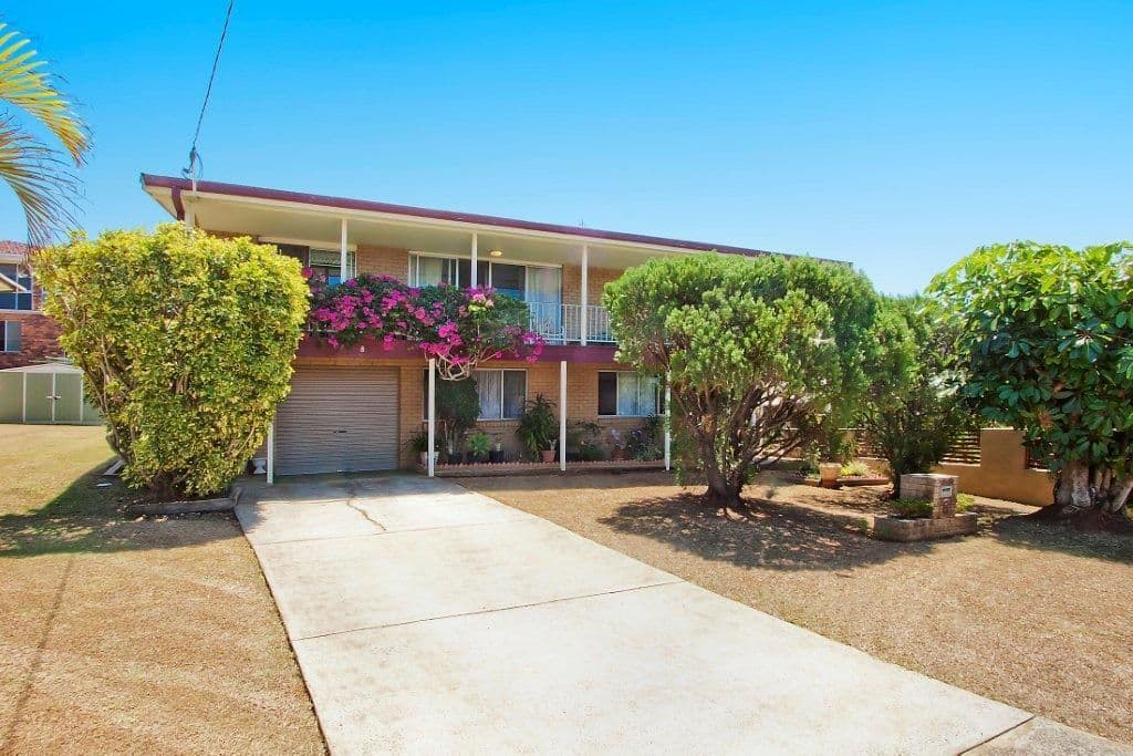 8 Echuca Crescent, BANORA POINT NSW 2486, Banora Point - Image 1